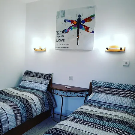 Sunshine Court 10 Apartamento Buġibba